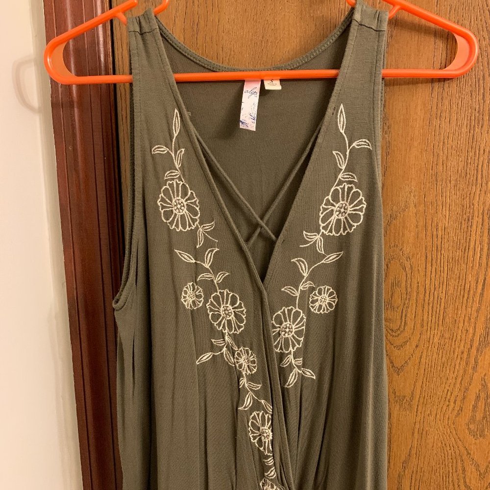Green Tank Top with Floral Detailing